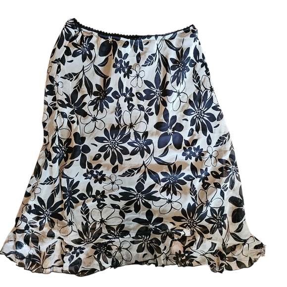 Chico's Dresses & Skirts - Y2k Vintage Size 10 Black and White Floral Skirt
